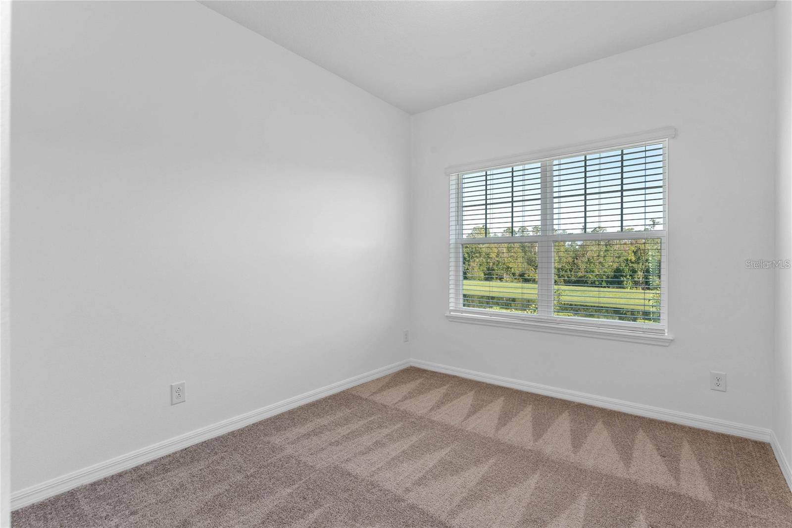 Image 33 of 48 For 15605 Jungle Alley