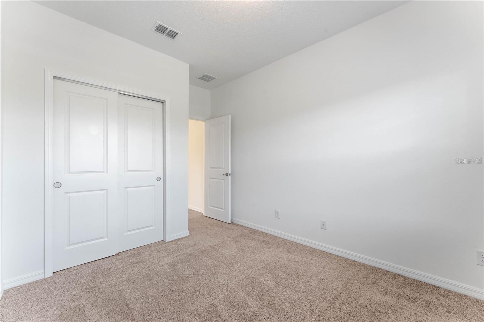 Image 37 of 48 For 15605 Jungle Alley