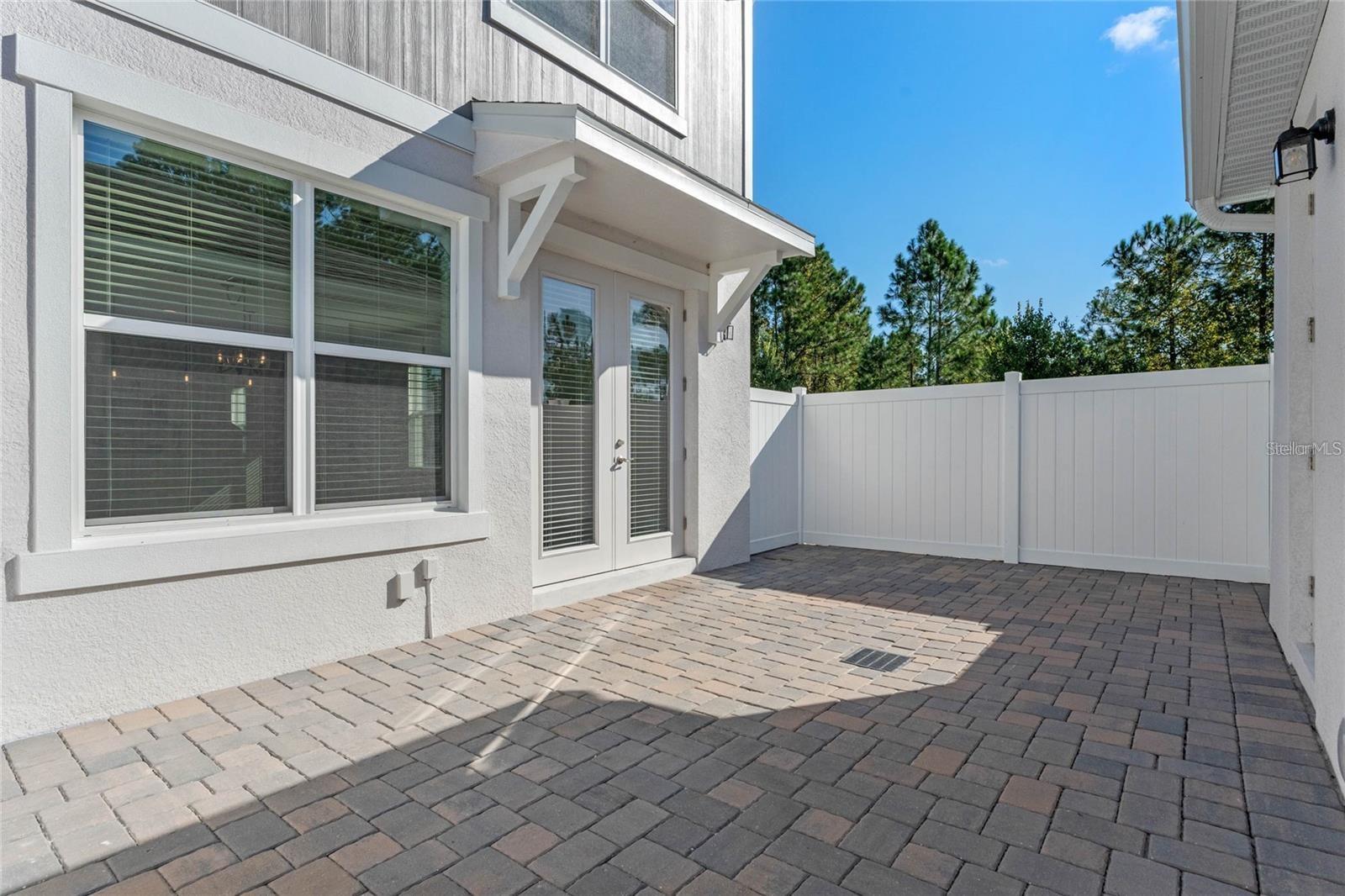 Image 9 of 48 For 15605 Jungle Alley