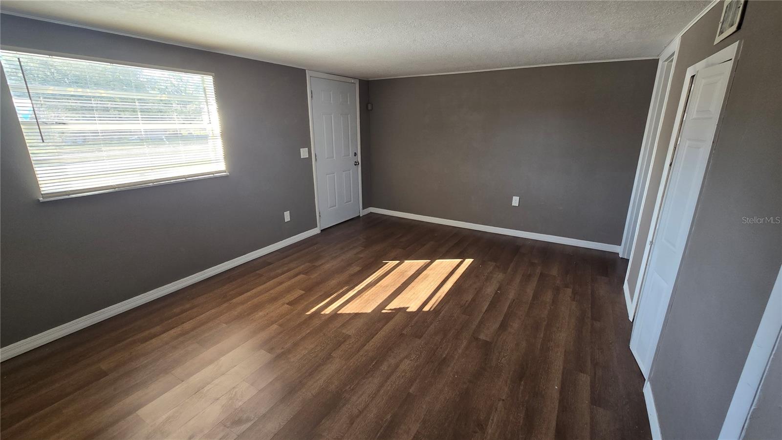 Image 3 of 12 For 1803 Summerlin Avenue