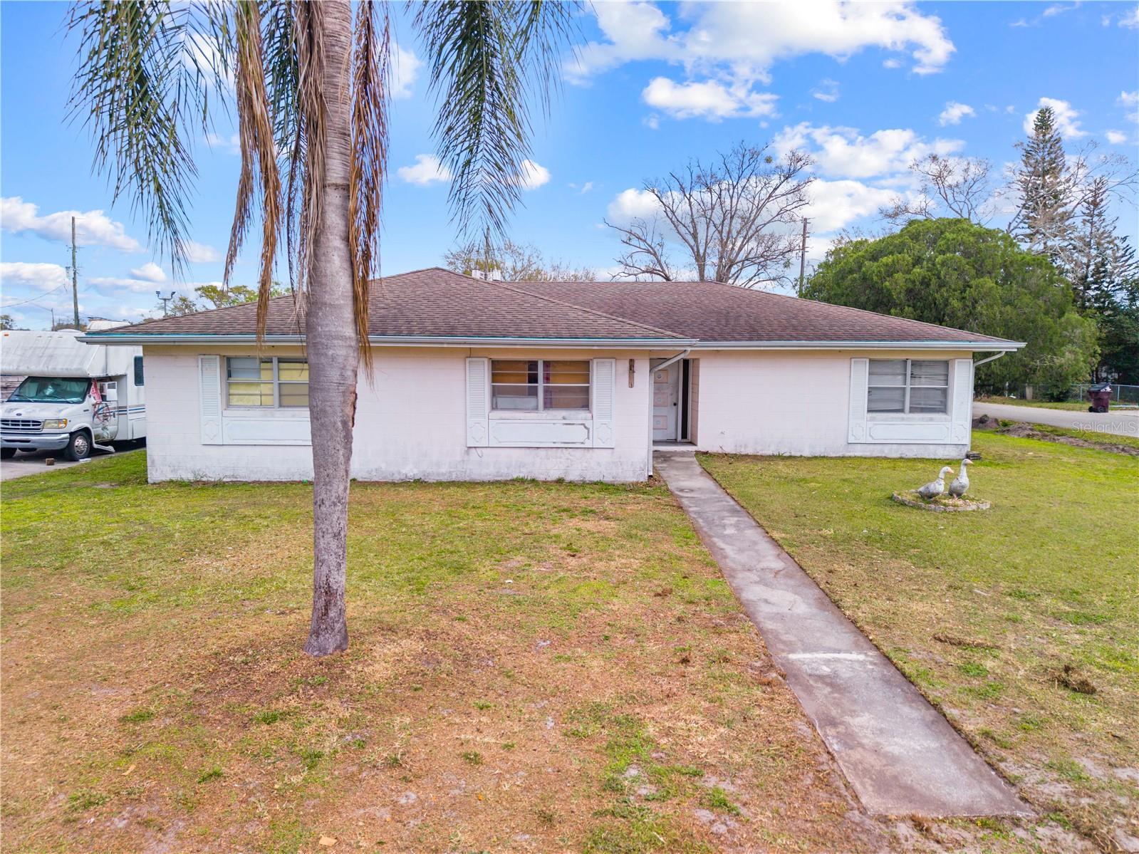 Image 4 of 18 For 1321 Louisiana Avenue