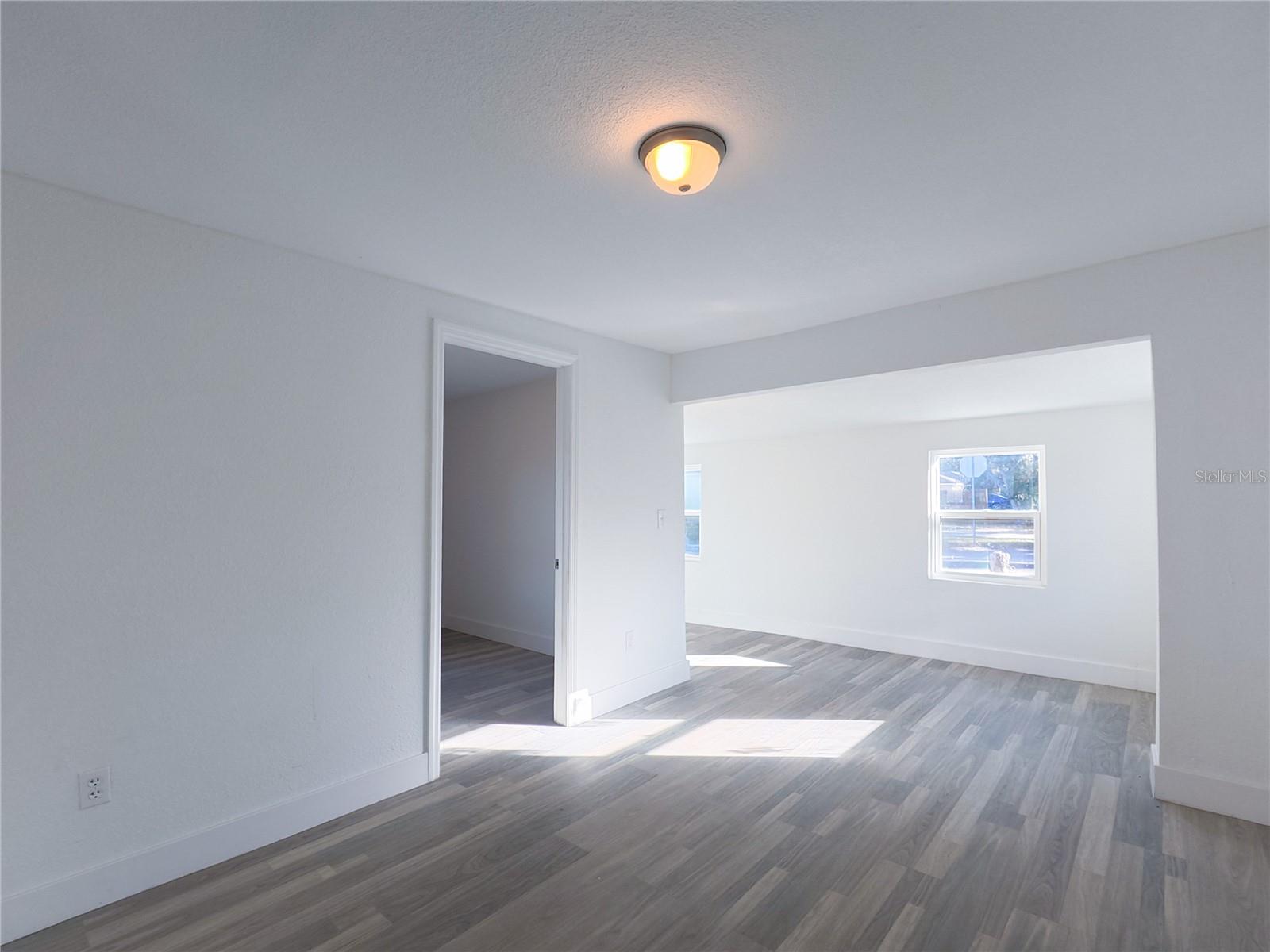 Listing photo id 1 for 702 Hillsboro Street