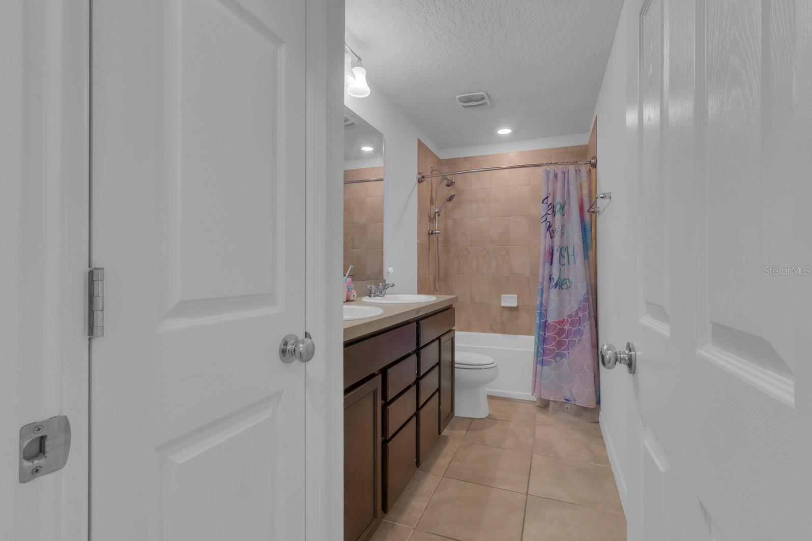 Image 21 of 62 For 2172 Bur Oak Boulevard