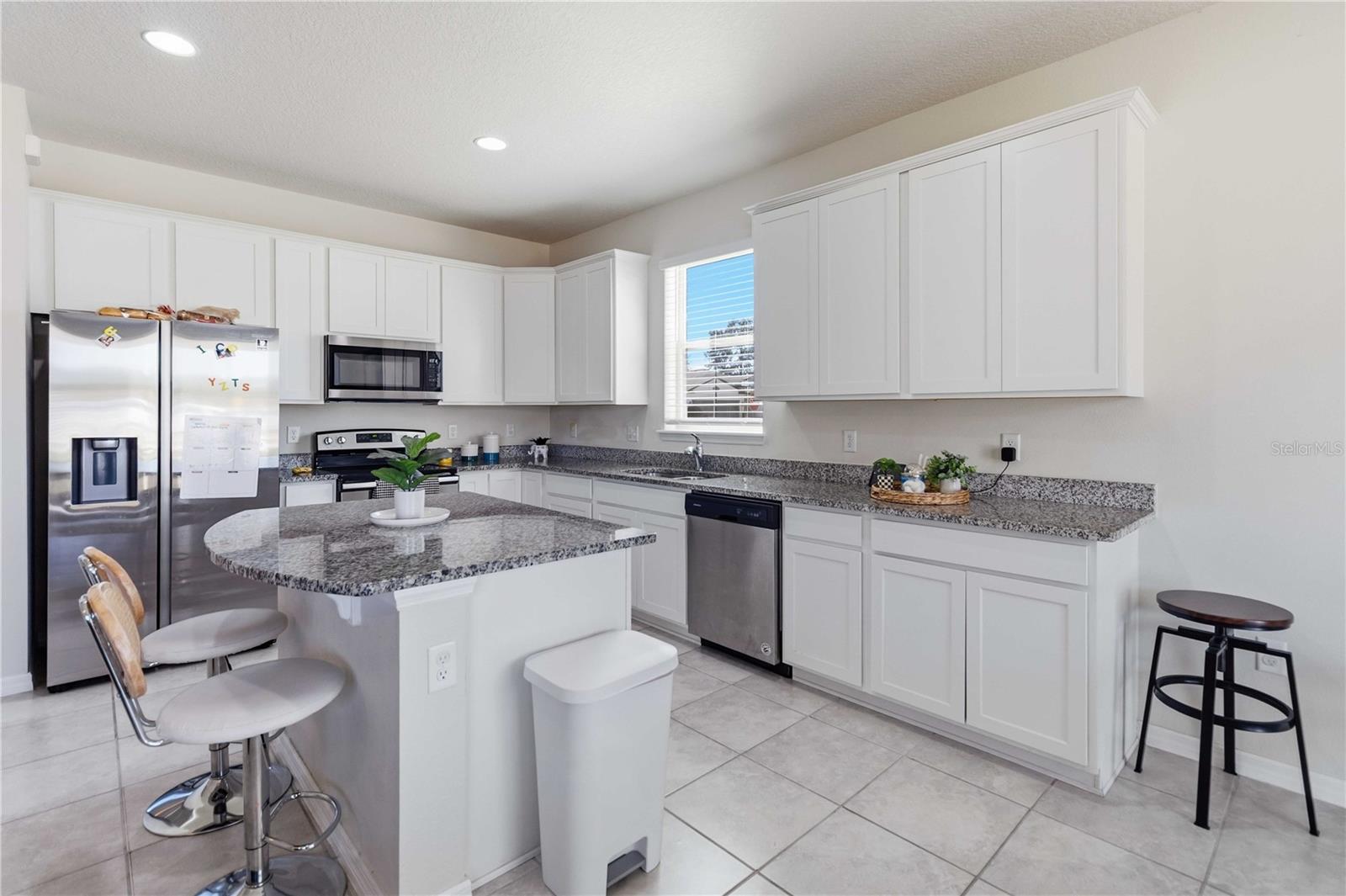 Image 11 of 28 For 17241 Goldcrest Loop