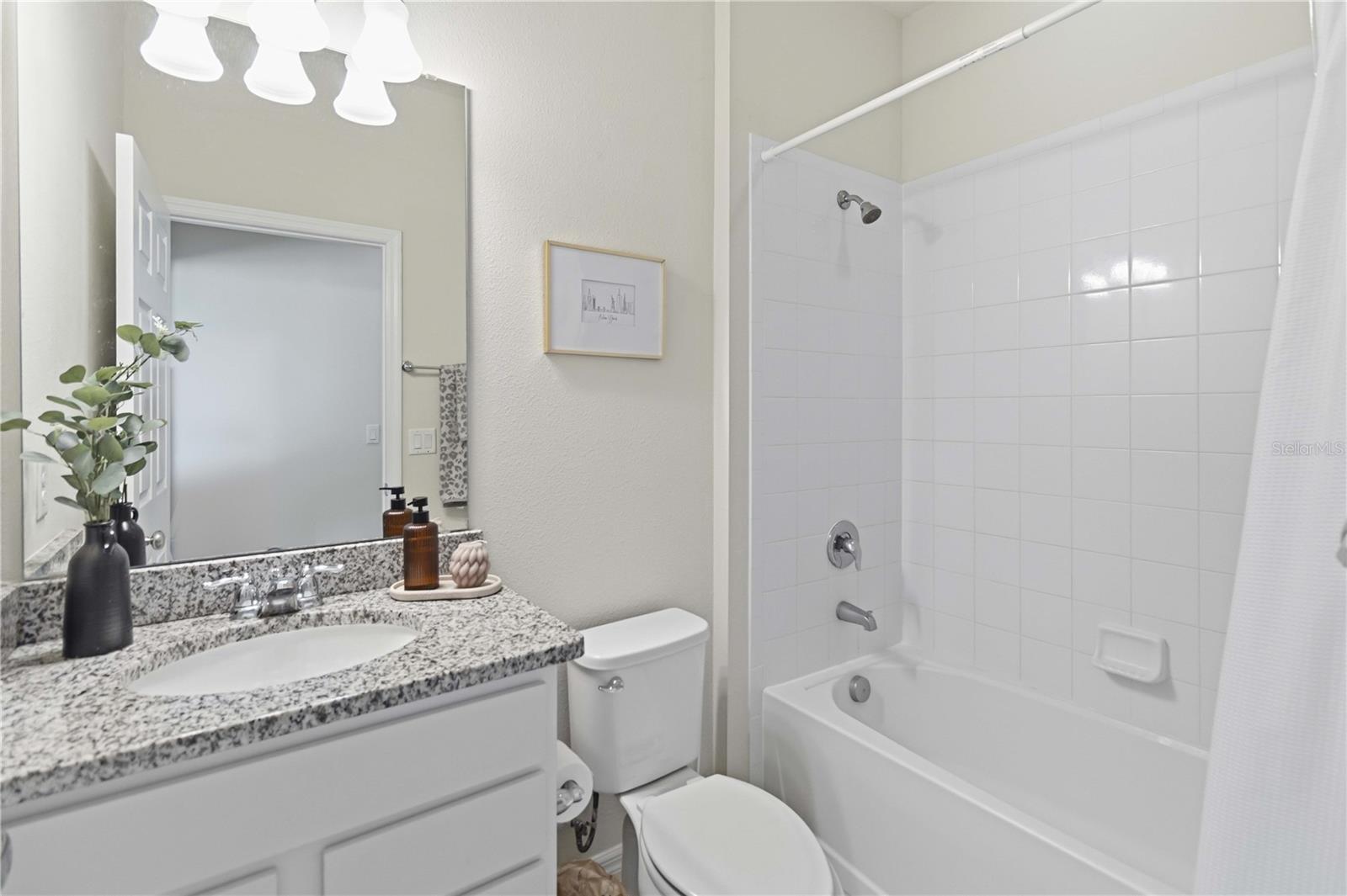 Image 17 of 28 For 17241 Goldcrest Loop