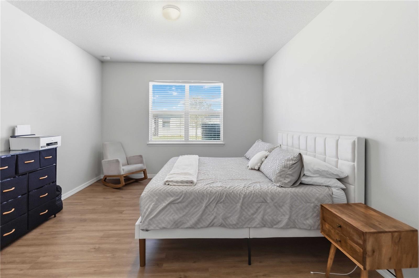 Image 19 of 28 For 17241 Goldcrest Loop