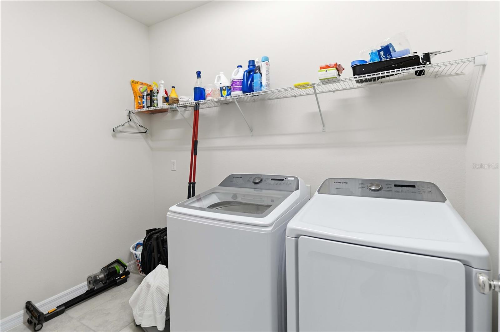 Image 22 of 28 For 17241 Goldcrest Loop