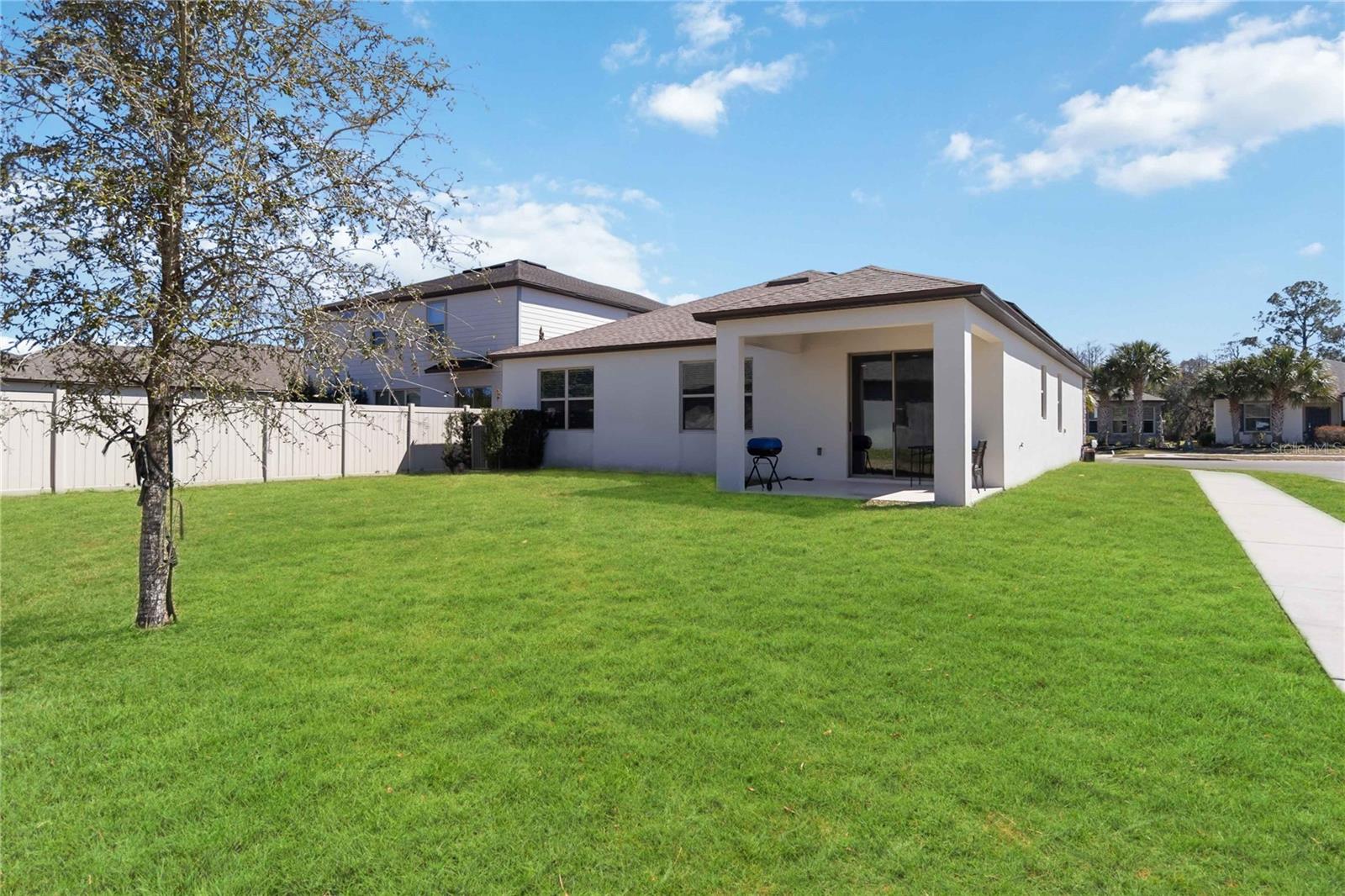 Image 23 of 28 For 17241 Goldcrest Loop