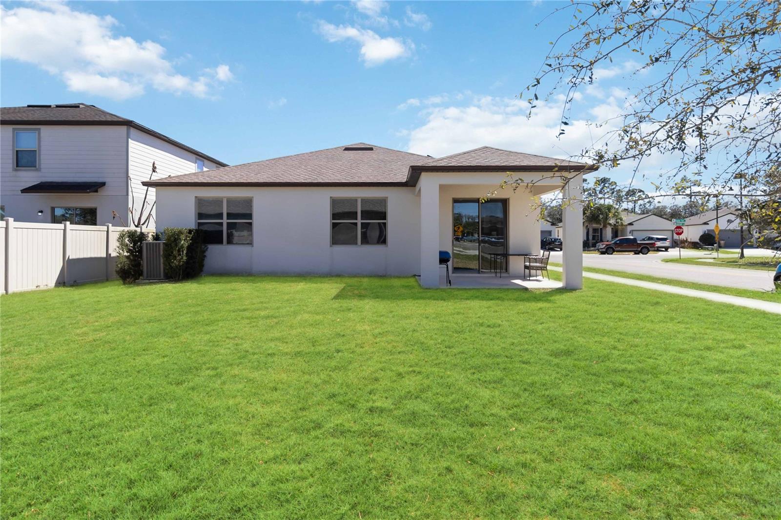 Image 24 of 28 For 17241 Goldcrest Loop