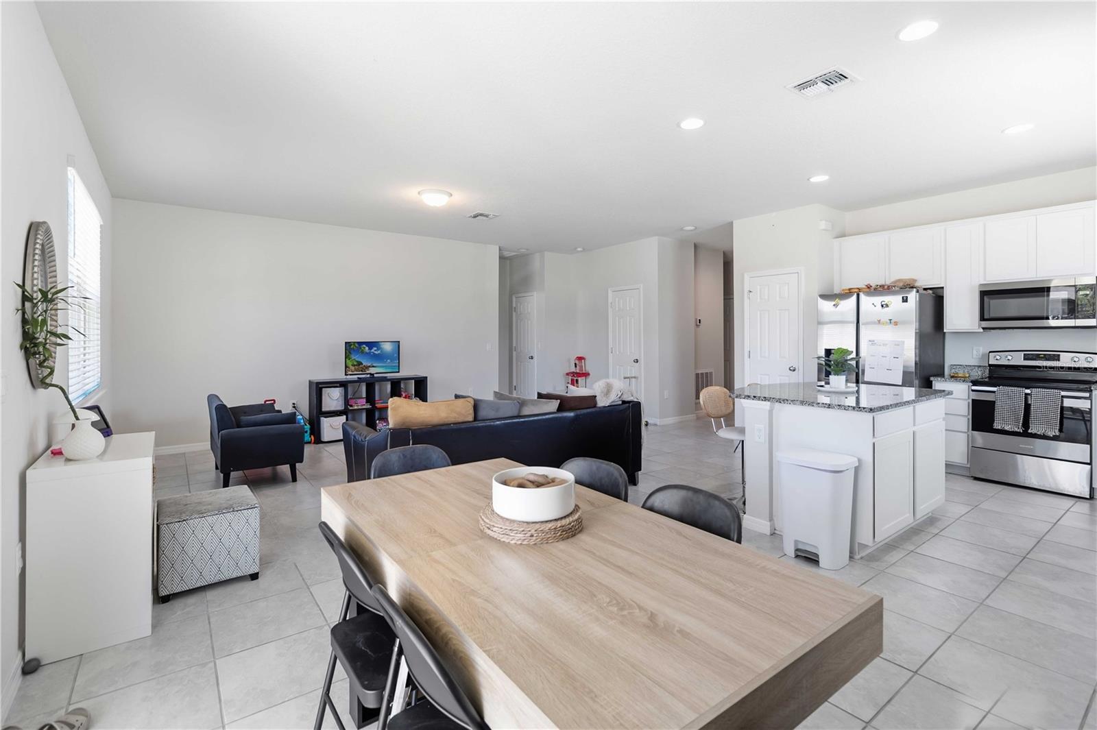 Image 9 of 28 For 17241 Goldcrest Loop