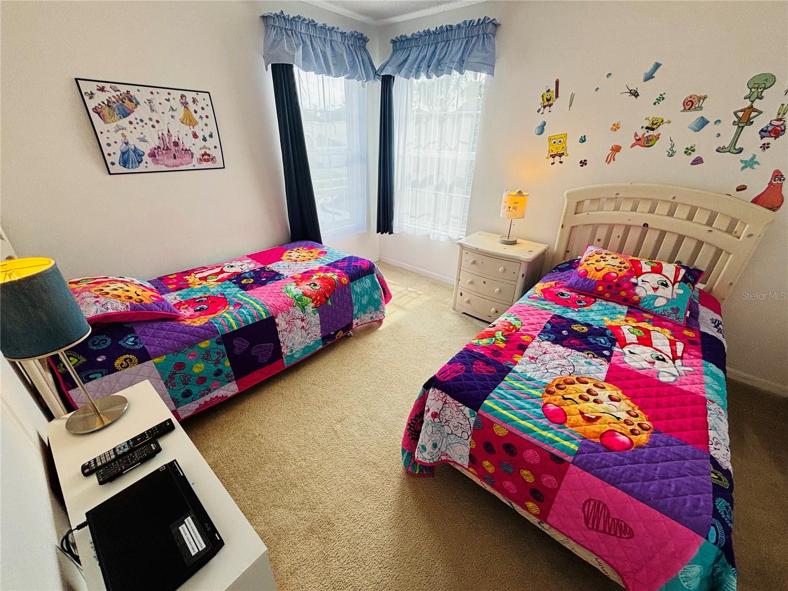 Image 18 of 45 For 936 Lake Berkley Drive