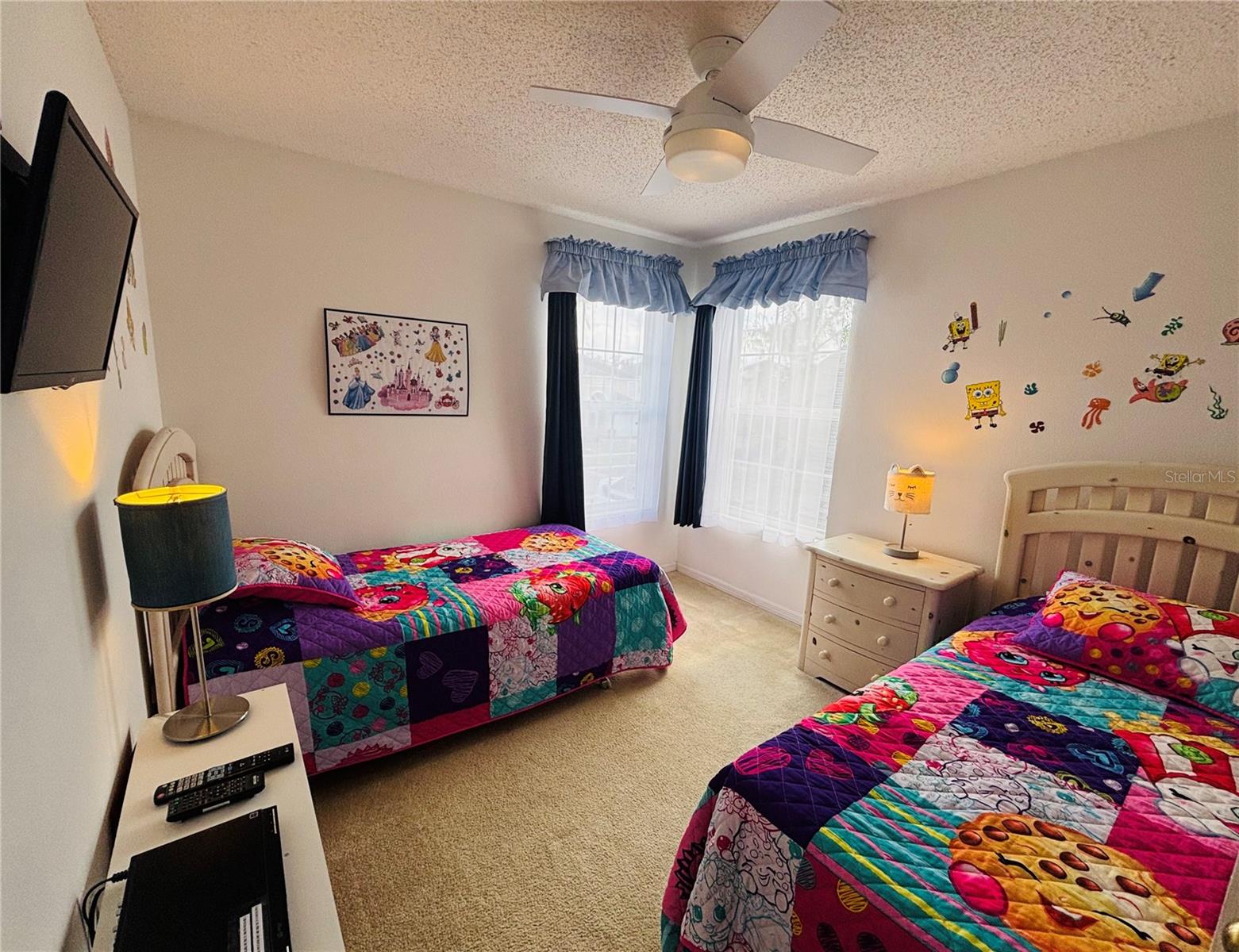 Image 19 of 45 For 936 Lake Berkley Drive