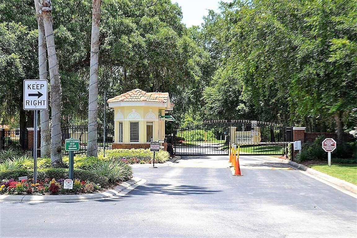 Image 44 of 45 For 936 Lake Berkley Drive