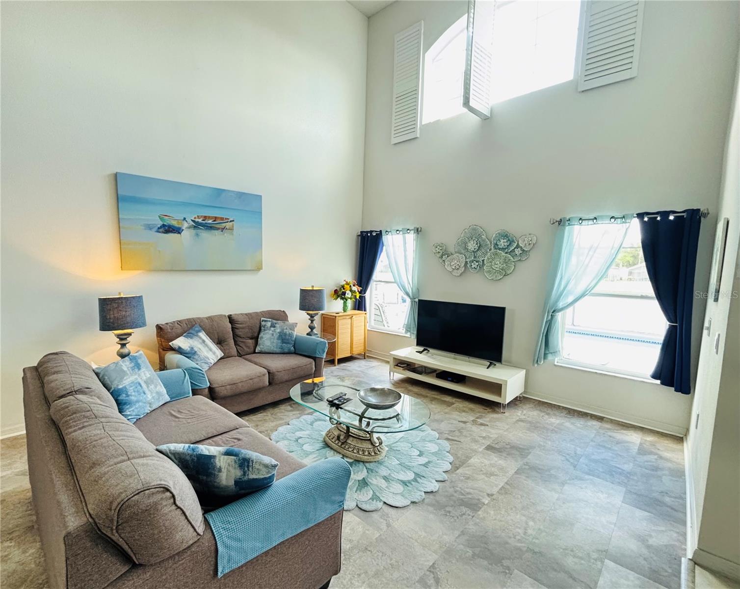 Image 5 of 45 For 936 Lake Berkley Drive