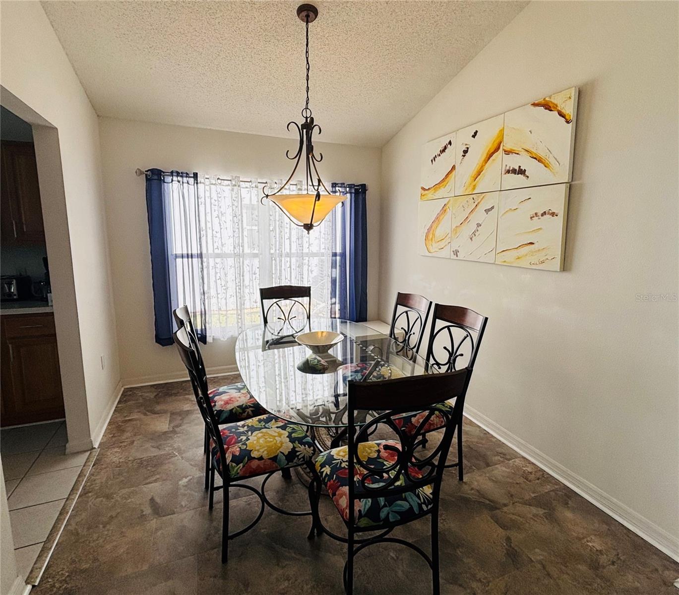 Image 9 of 45 For 936 Lake Berkley Drive