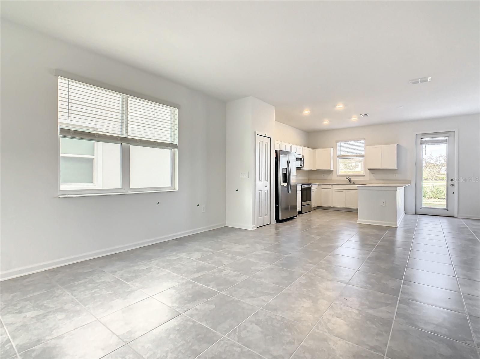 Image 11 of 35 For 409 Bogey Drive