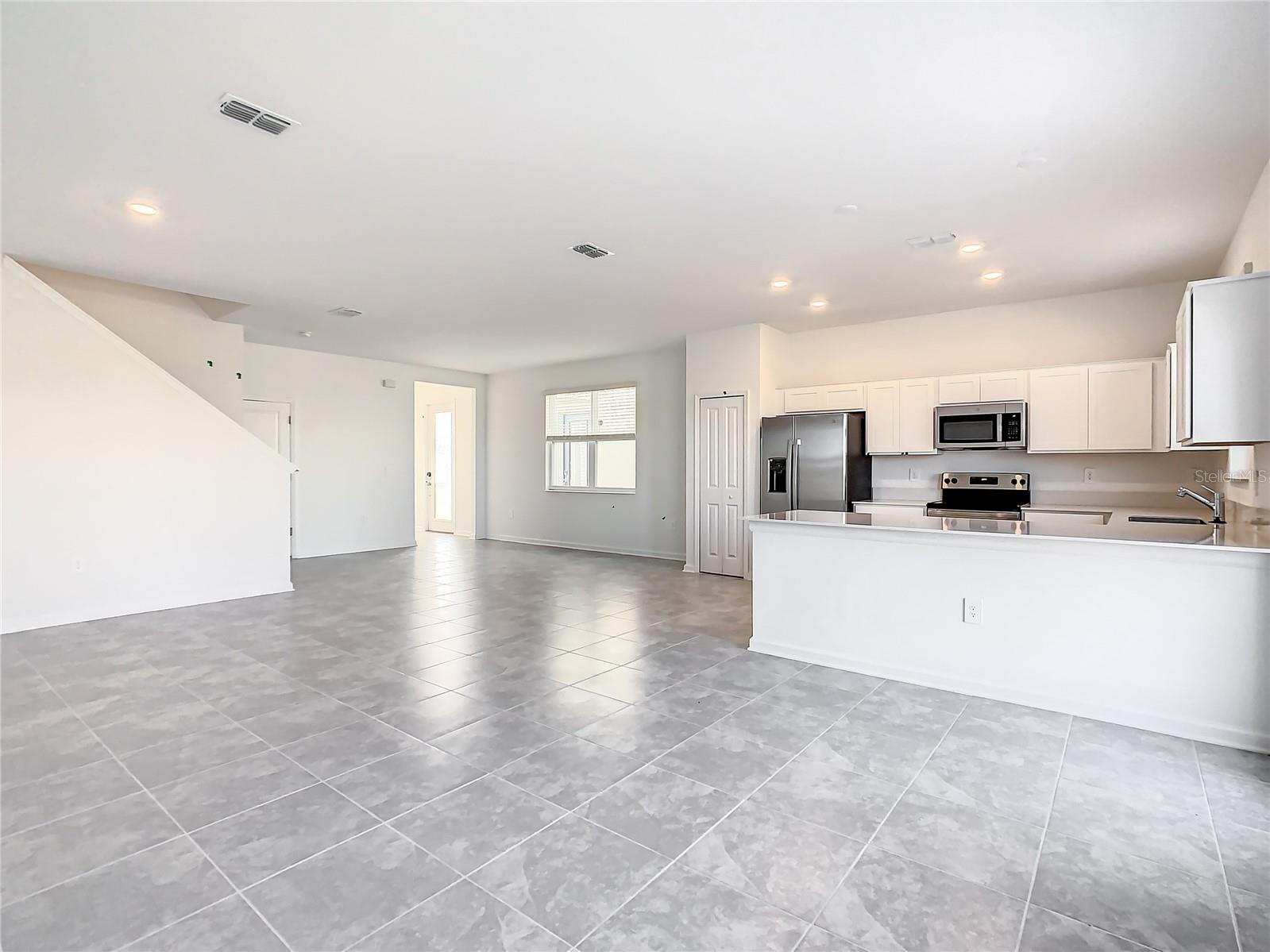 Image 13 of 35 For 409 Bogey Drive