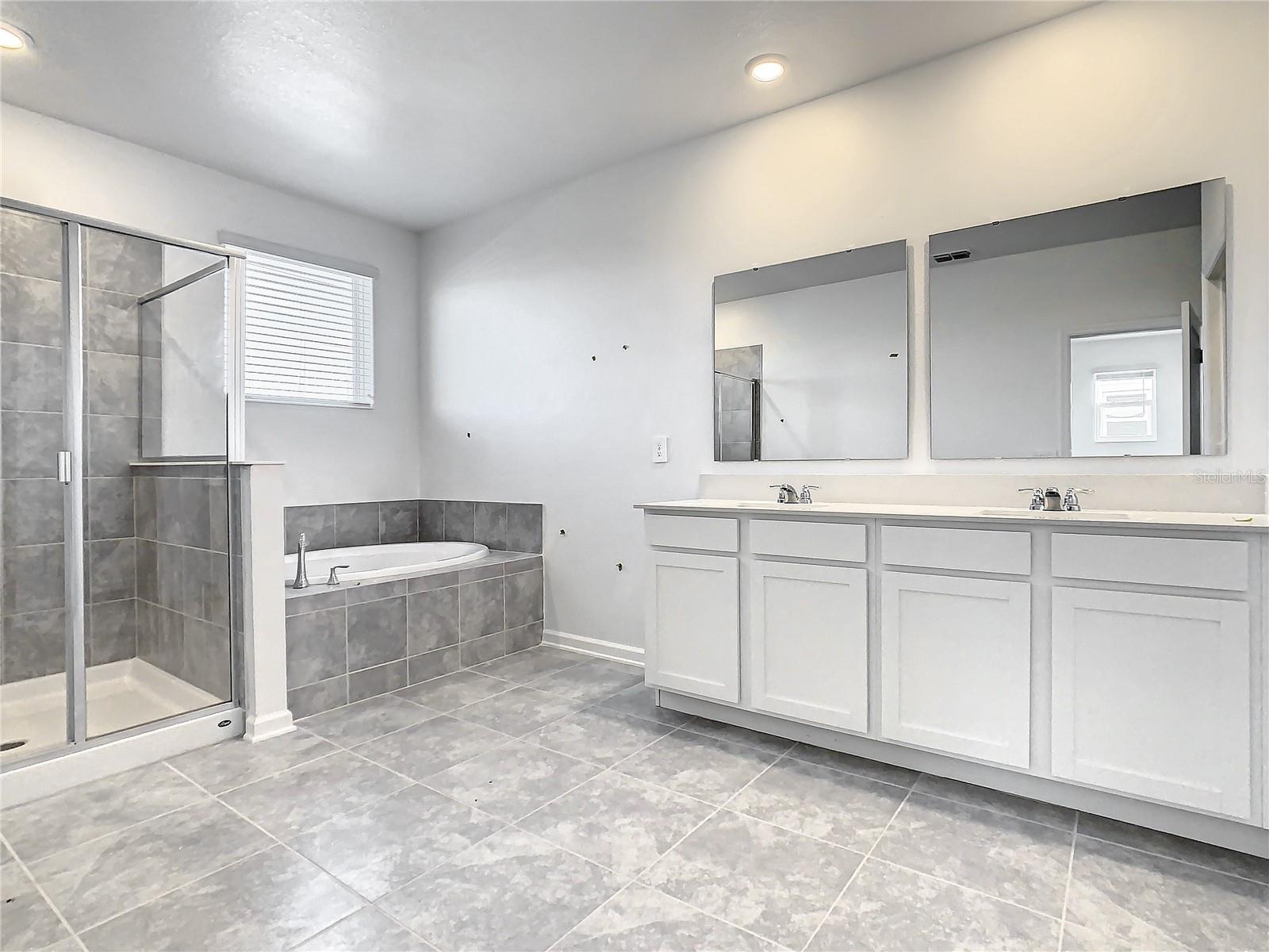 Image 23 of 35 For 409 Bogey Drive