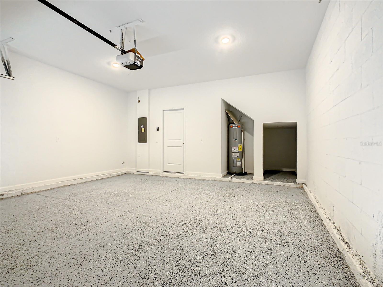 Image 32 of 35 For 409 Bogey Drive