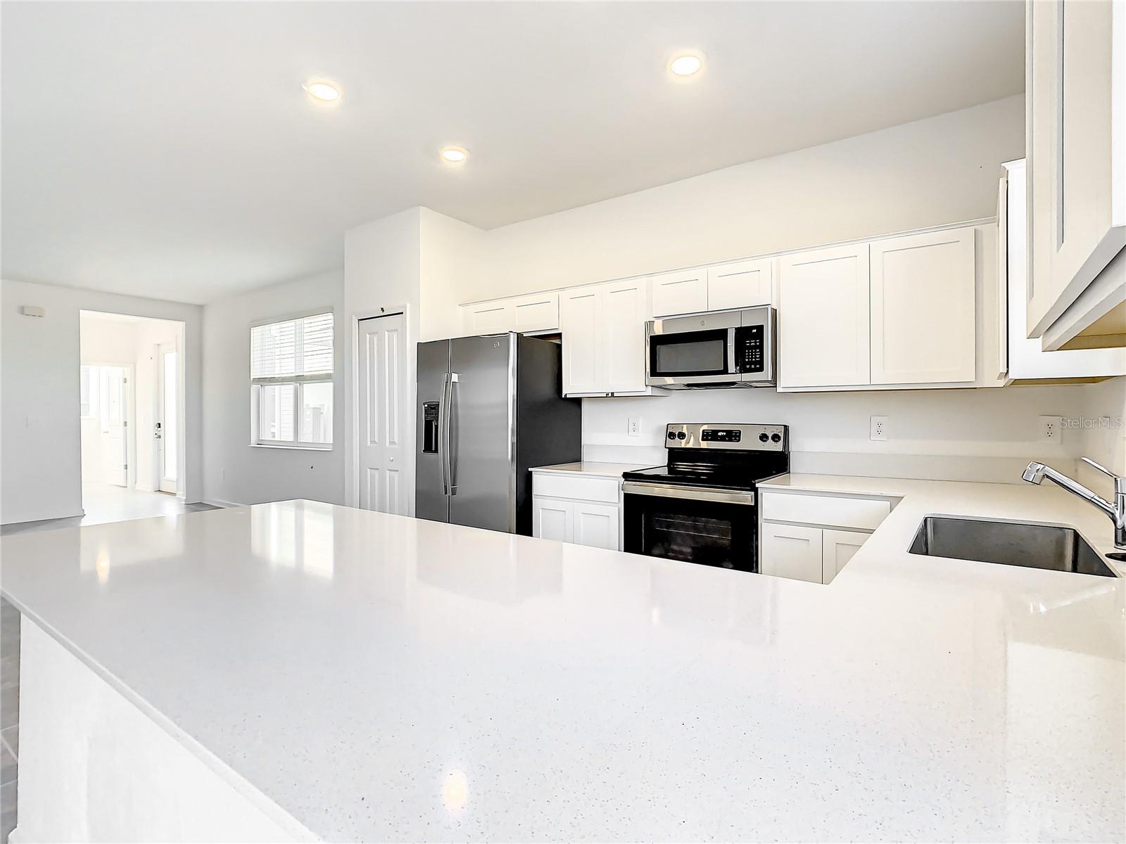 Image 6 of 35 For 409 Bogey Drive