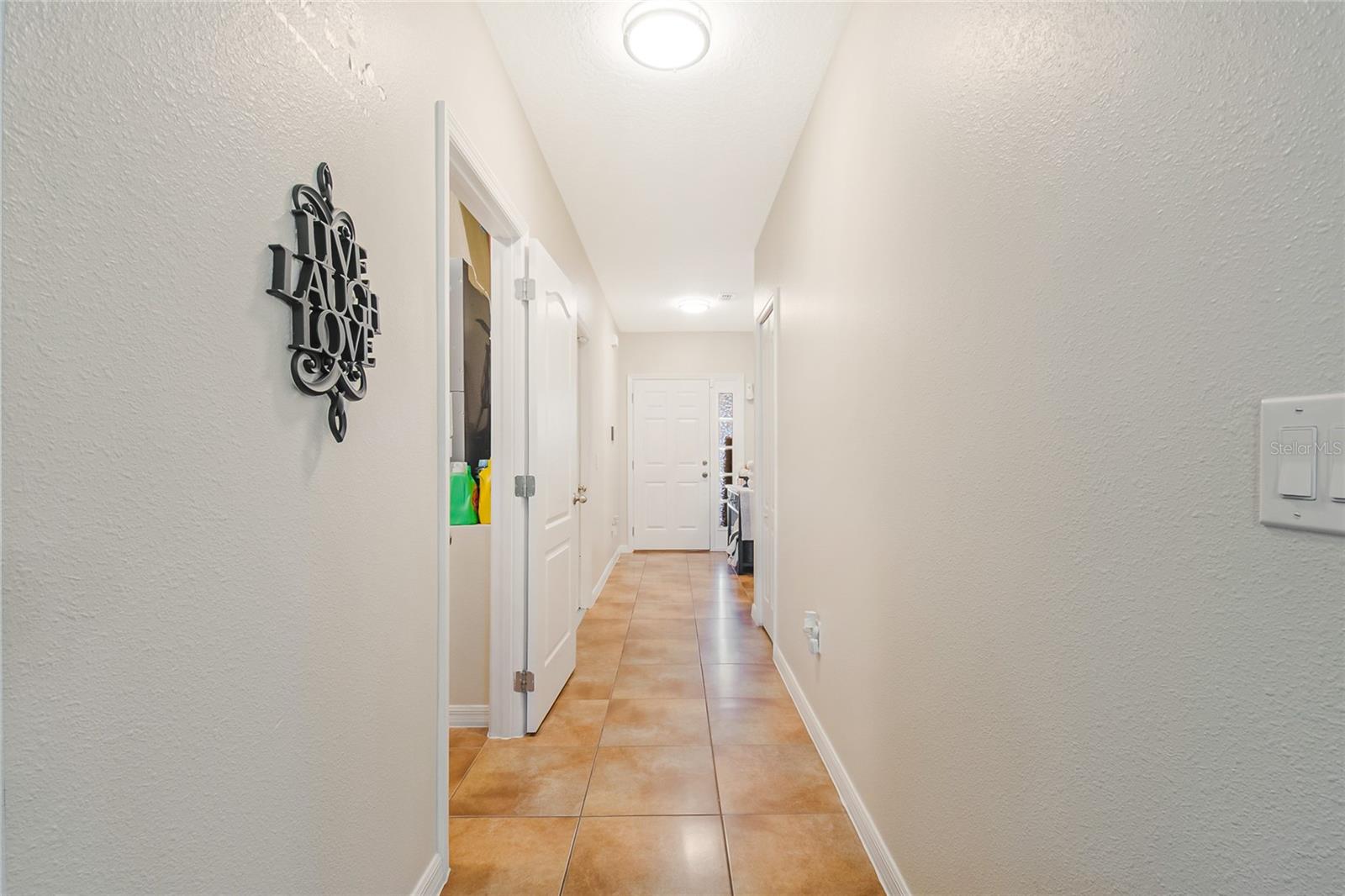 Image 19 of 39 For 2920 Moonstone Bend