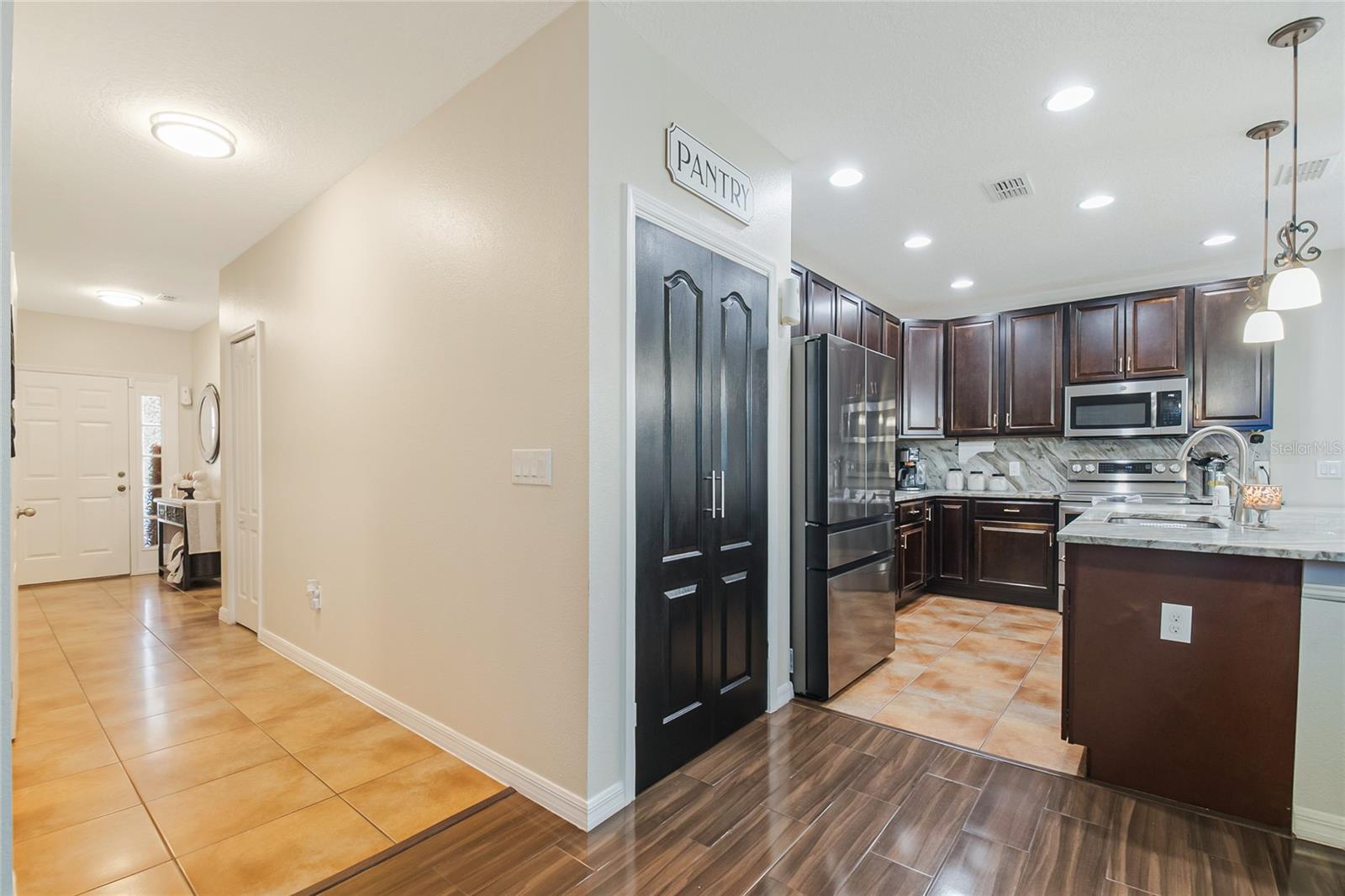 Image 20 of 39 For 2920 Moonstone Bend