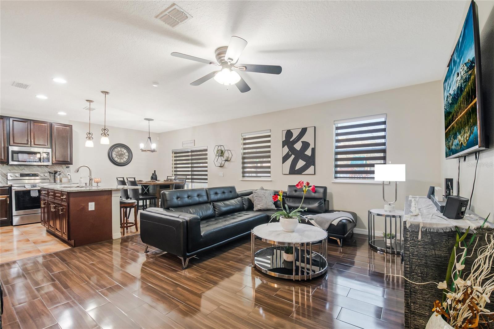 Image 30 of 39 For 2920 Moonstone Bend