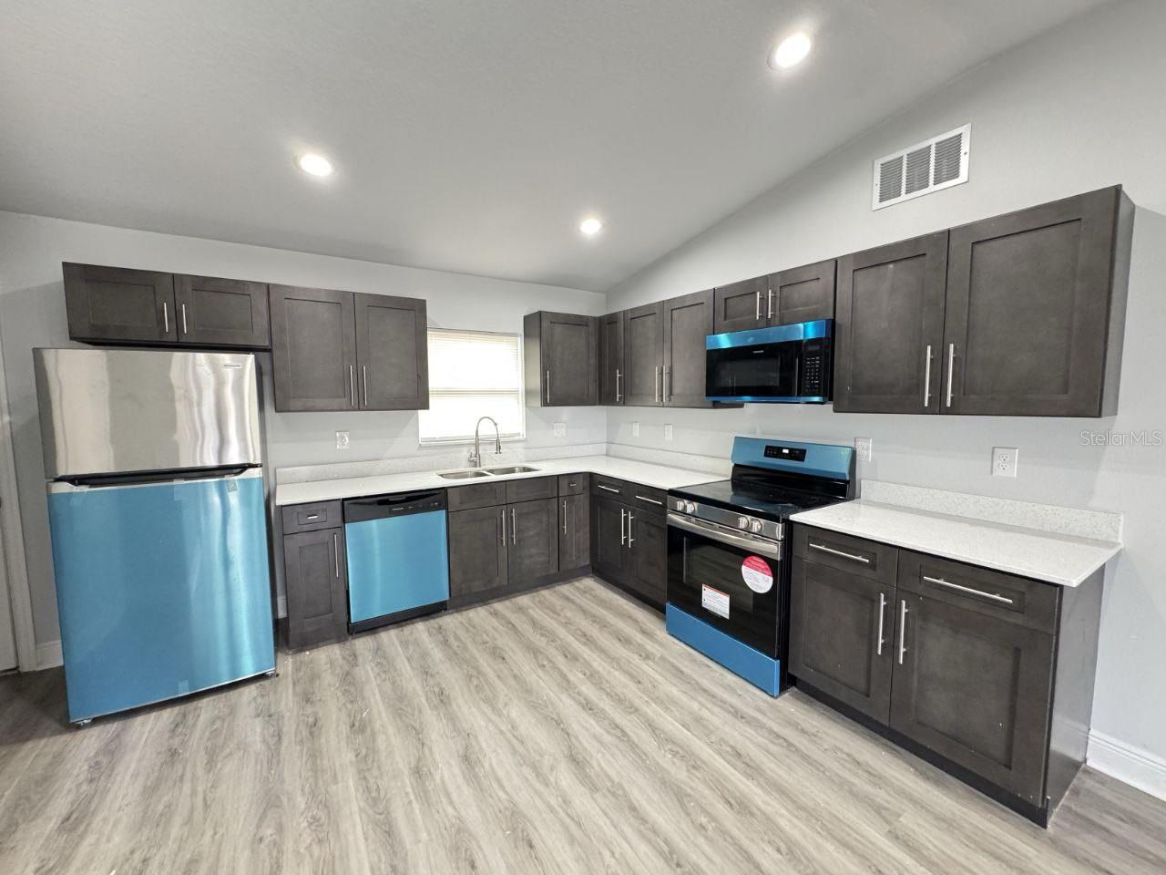 Image 3 of 10 For 804 Ware Avenue Ne