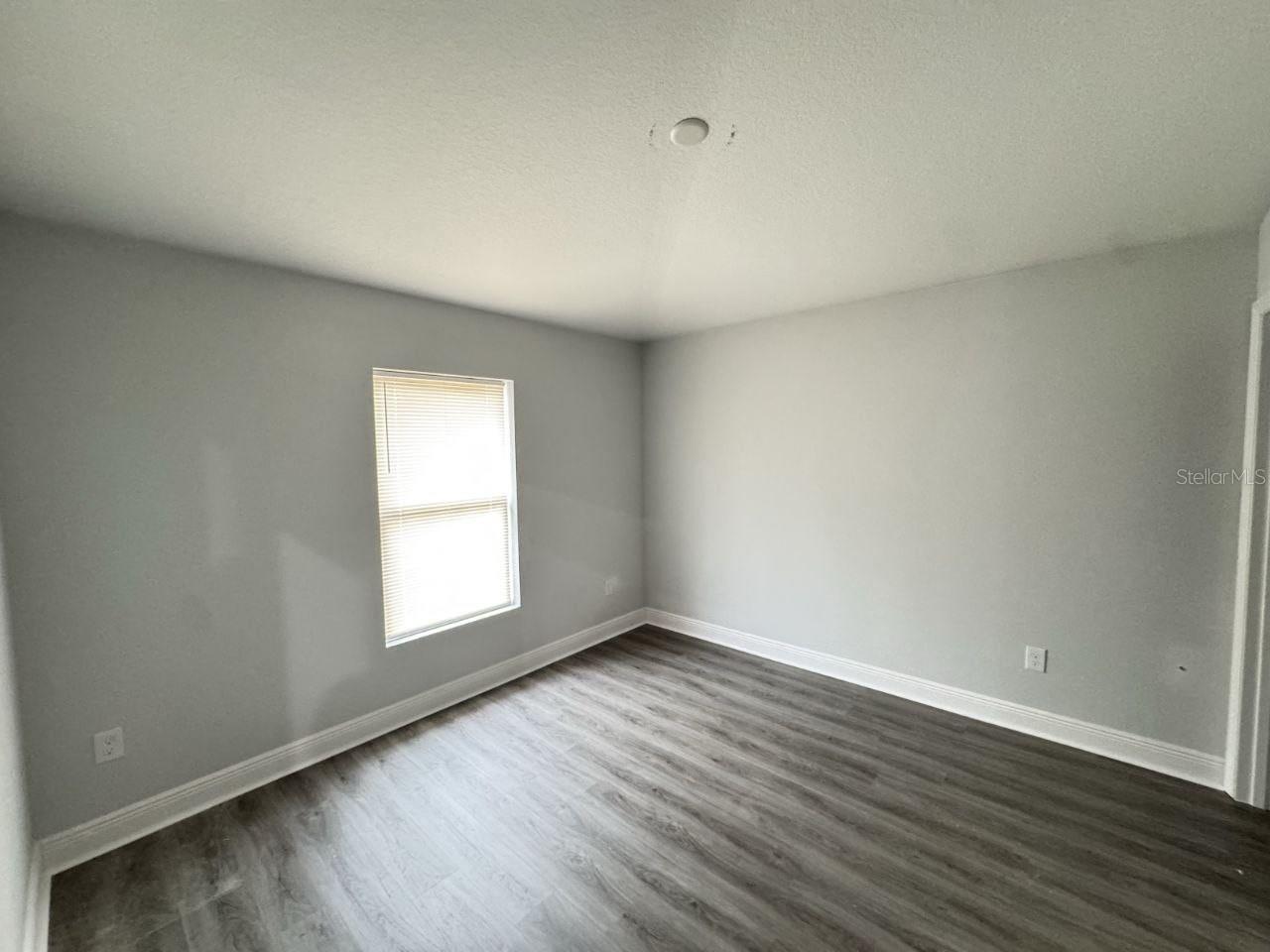 Image 5 of 10 For 804 Ware Avenue Ne