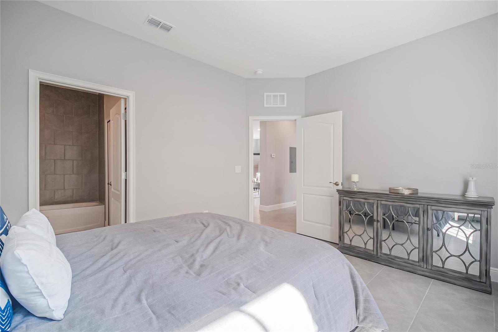 Image 20 of 28 For 1748 Coriander Drive