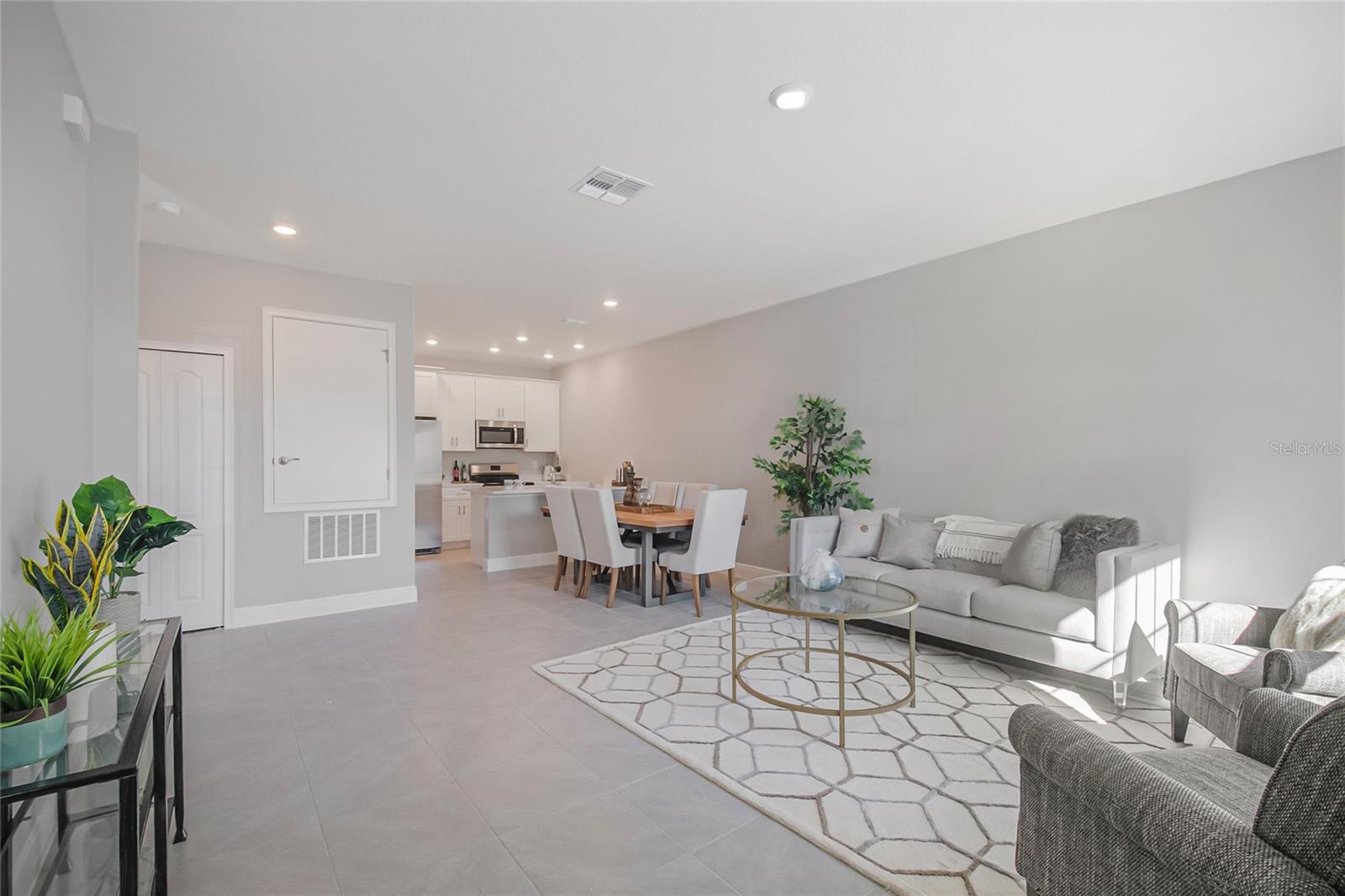 Image 4 of 28 For 1748 Coriander Drive