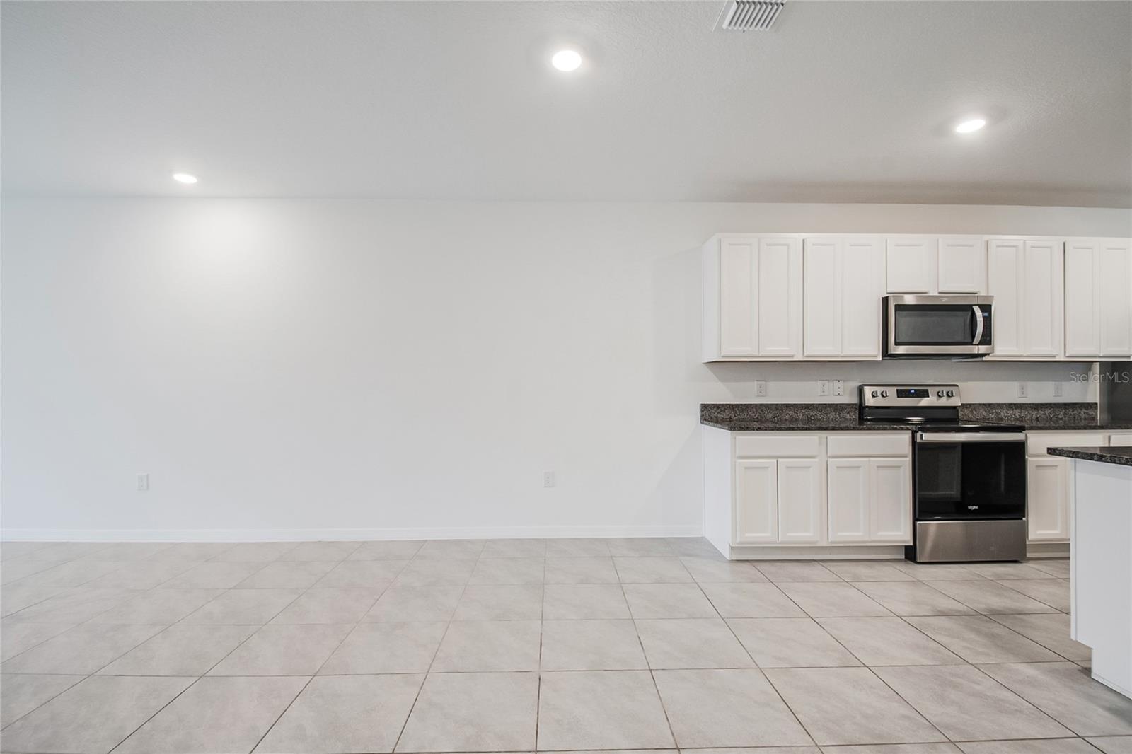 Image 21 of 52 For 2928 Sunridge Loop