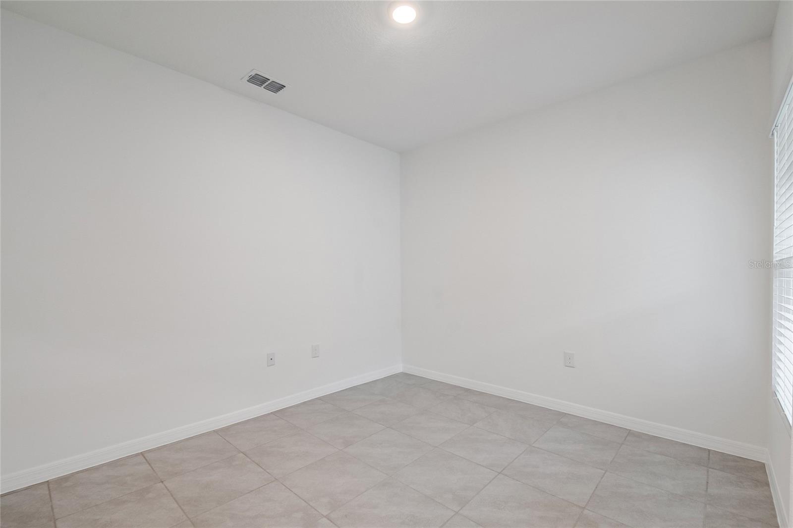 Image 25 of 52 For 2928 Sunridge Loop