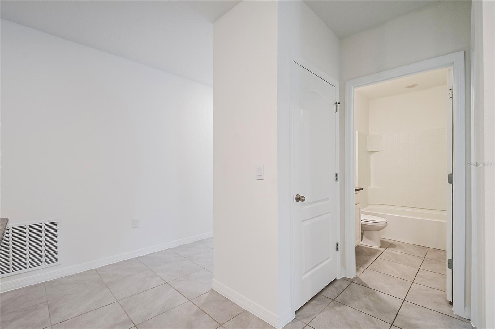 Image 27 of 52 For 2928 Sunridge Loop