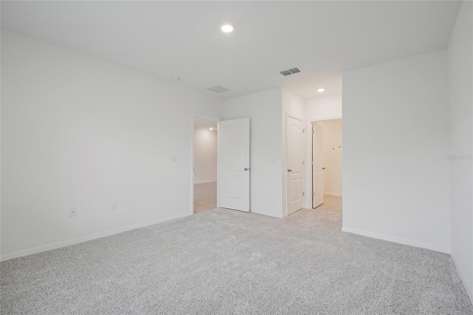 Image 35 of 52 For 2928 Sunridge Loop