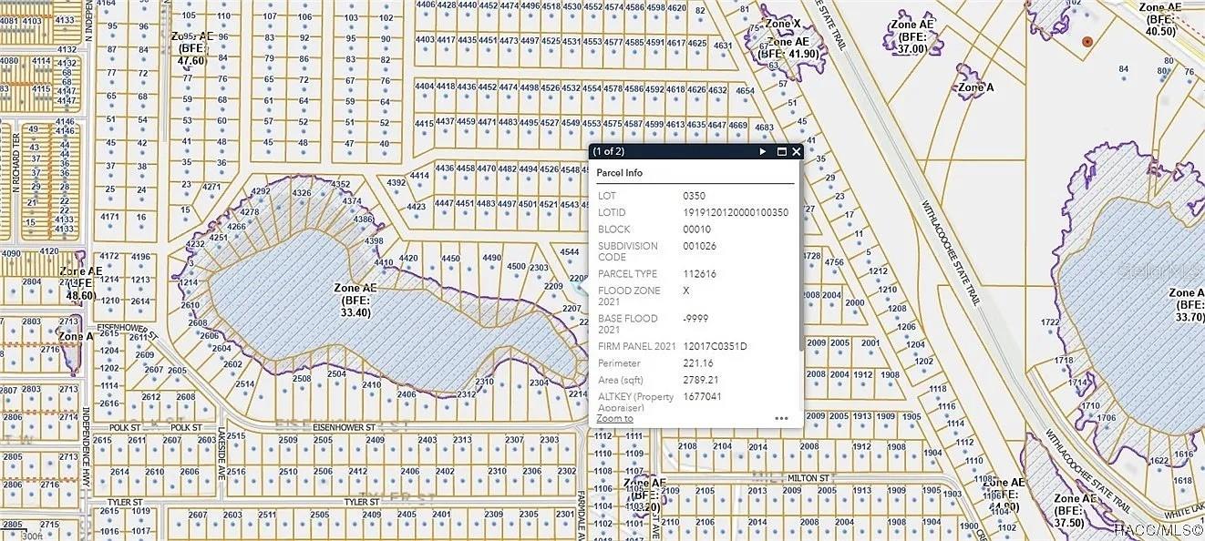 Listing photo id 2 for 2208 Mistletoe Street