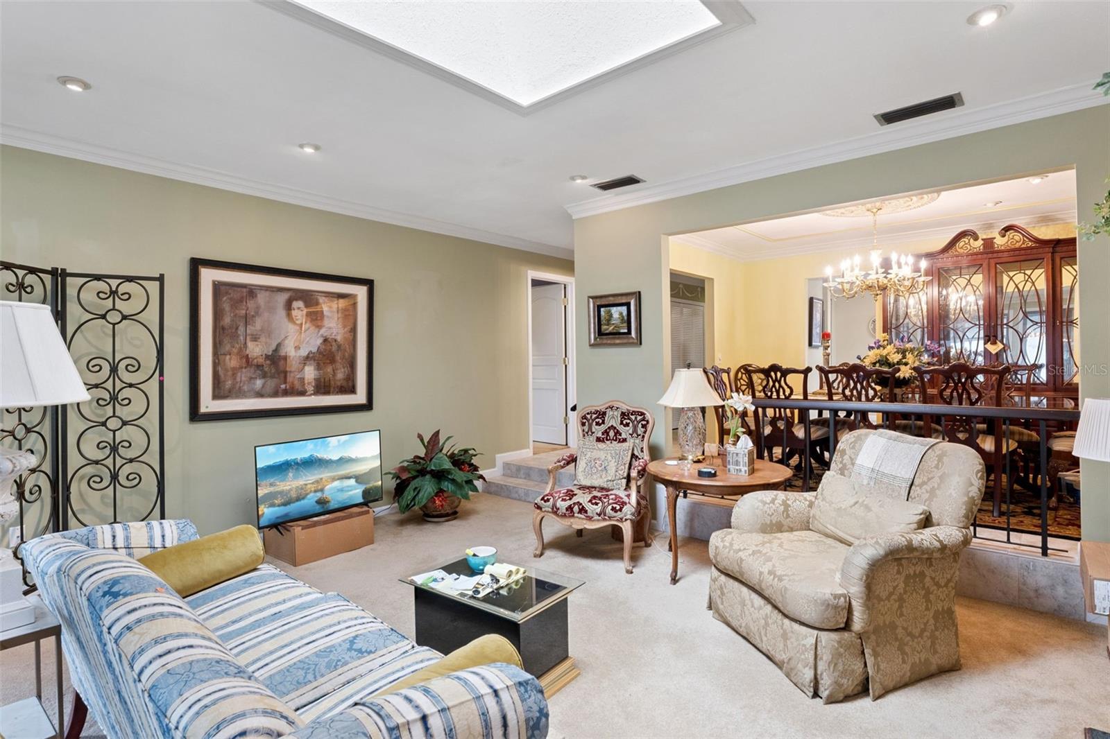 Image 11 of 37 For 690 Lake Villas Drive