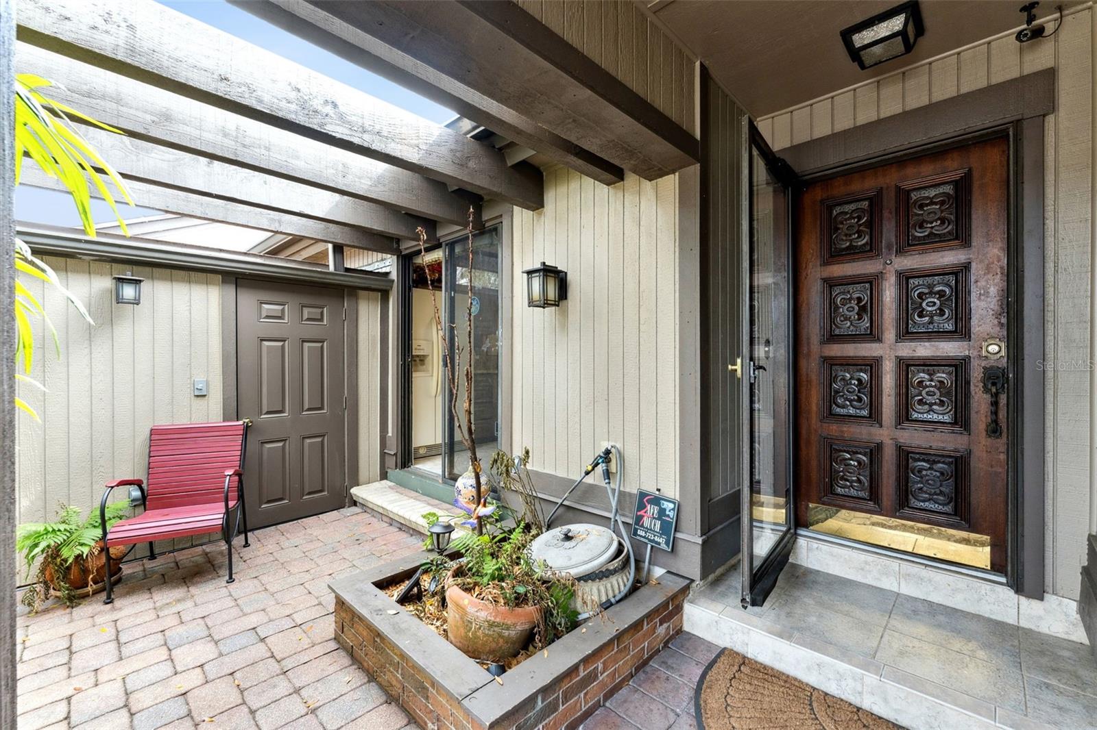 Image 5 of 37 For 690 Lake Villas Drive