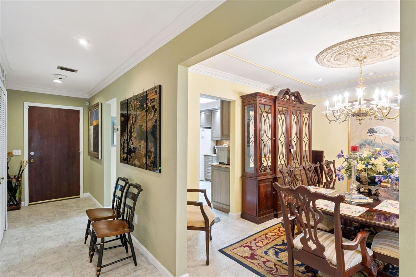 Image 7 of 37 For 690 Lake Villas Drive