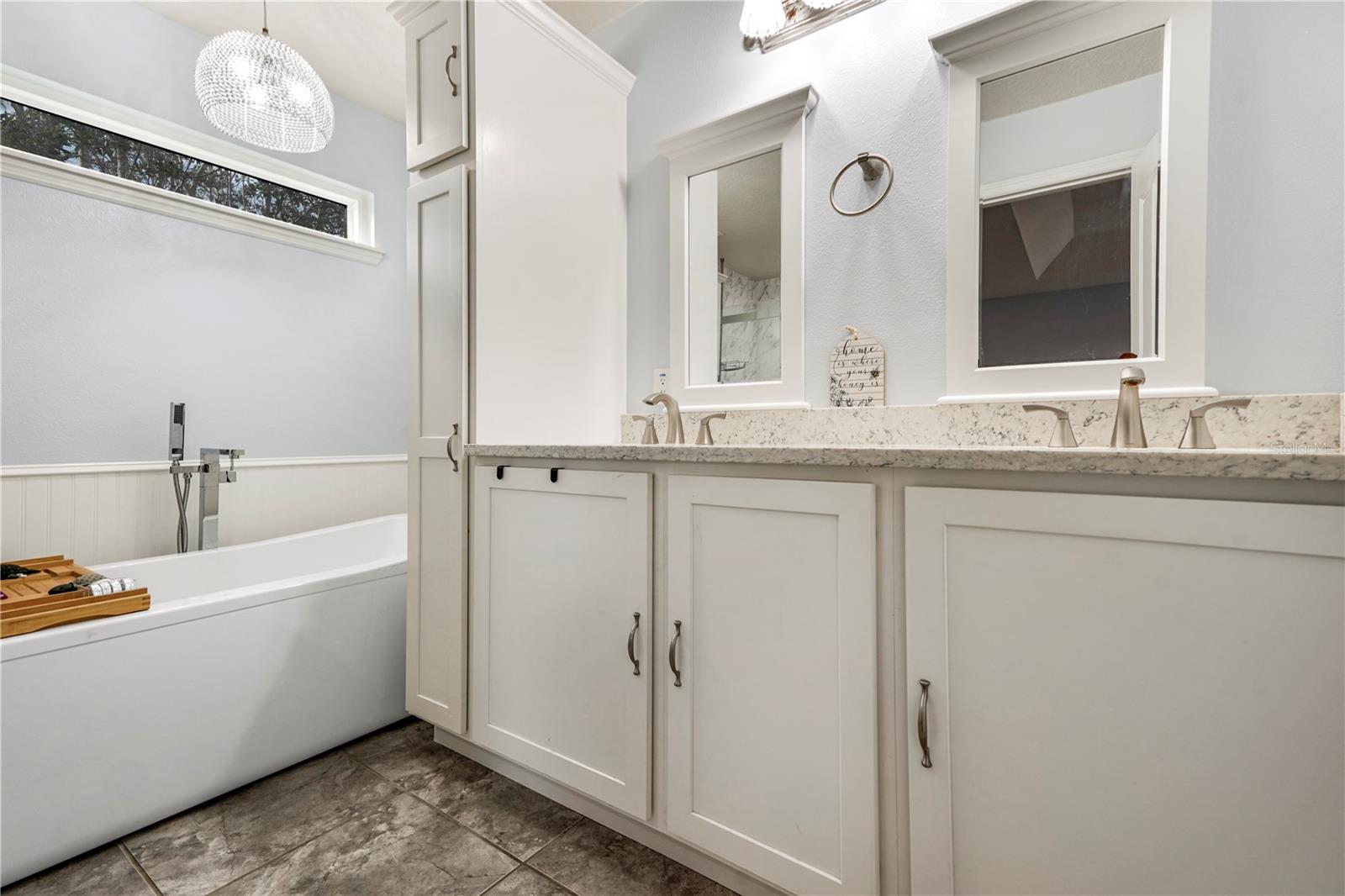 Image 25 of 42 For 1095 Horizon View Boulevard