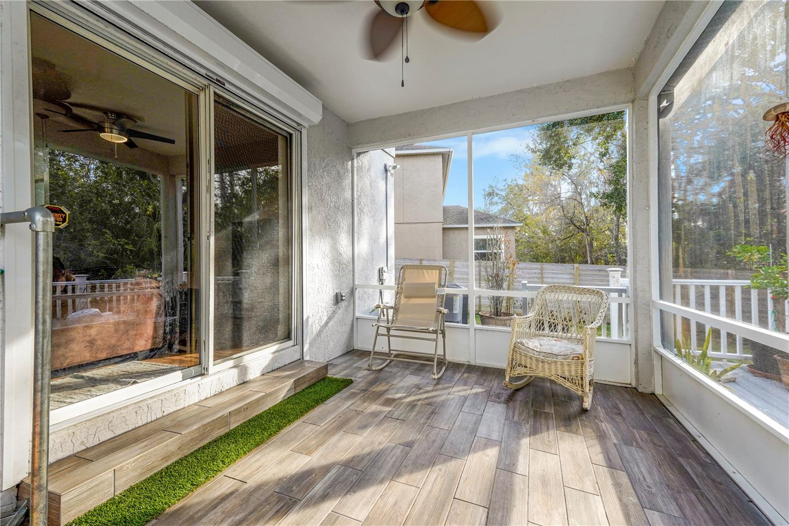 Image 27 of 42 For 1095 Horizon View Boulevard