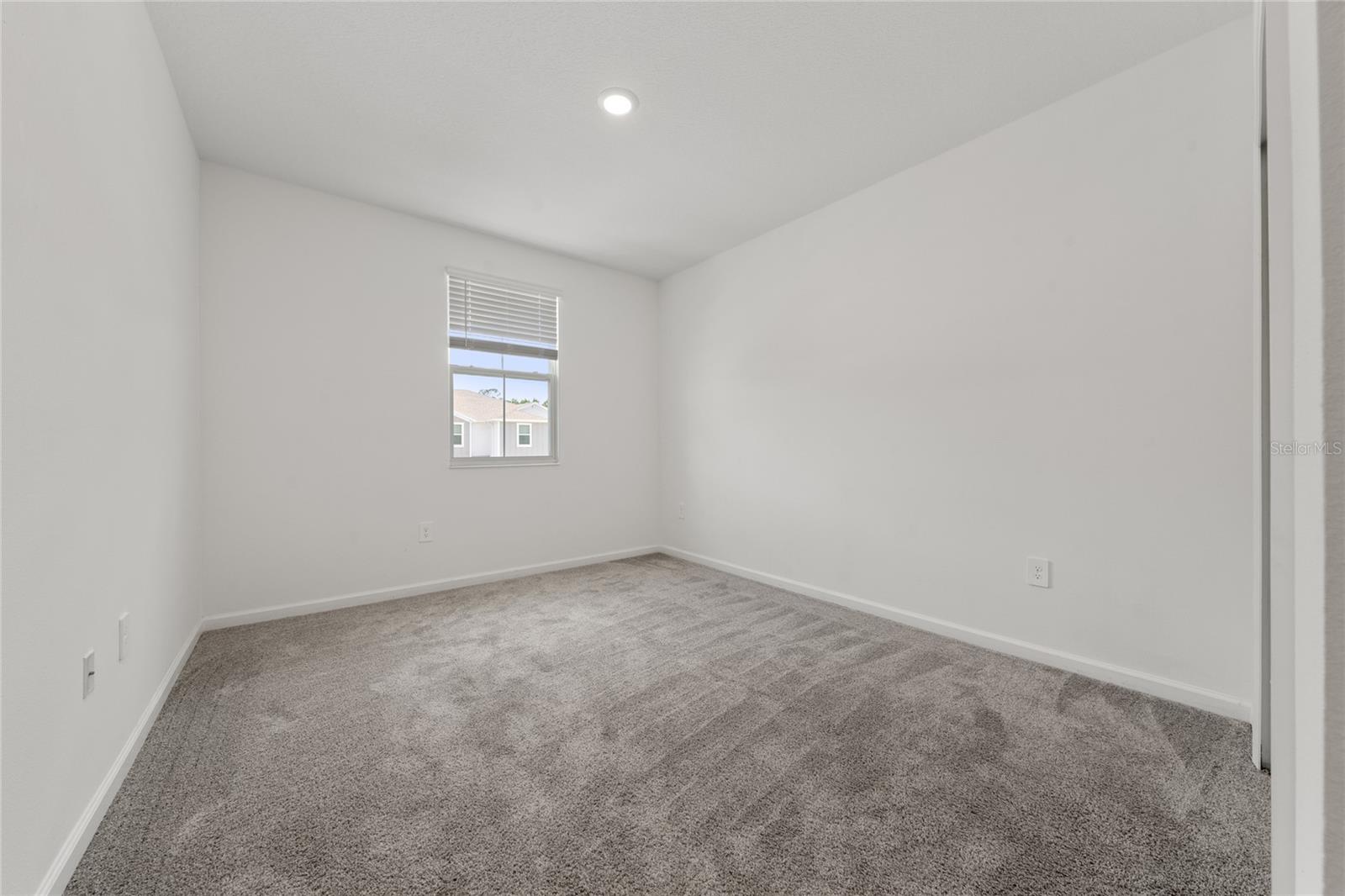 Image 19 of 27 For 7576 Stone Creek Trail