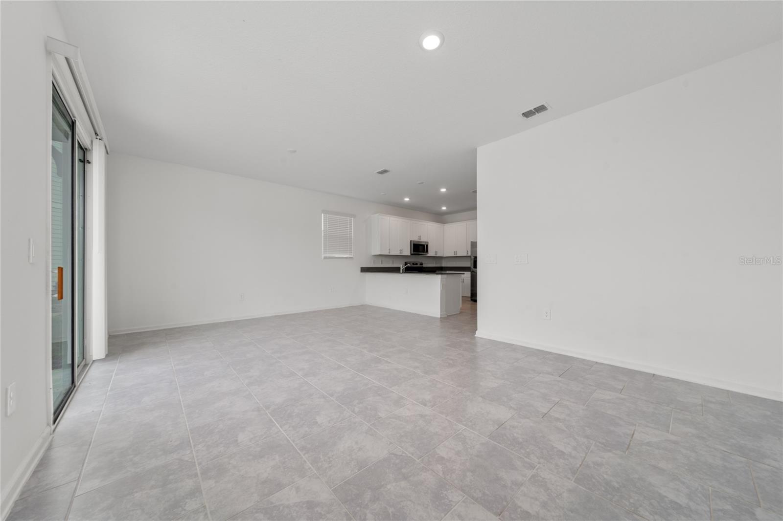 Image 9 of 27 For 7576 Stone Creek Trail