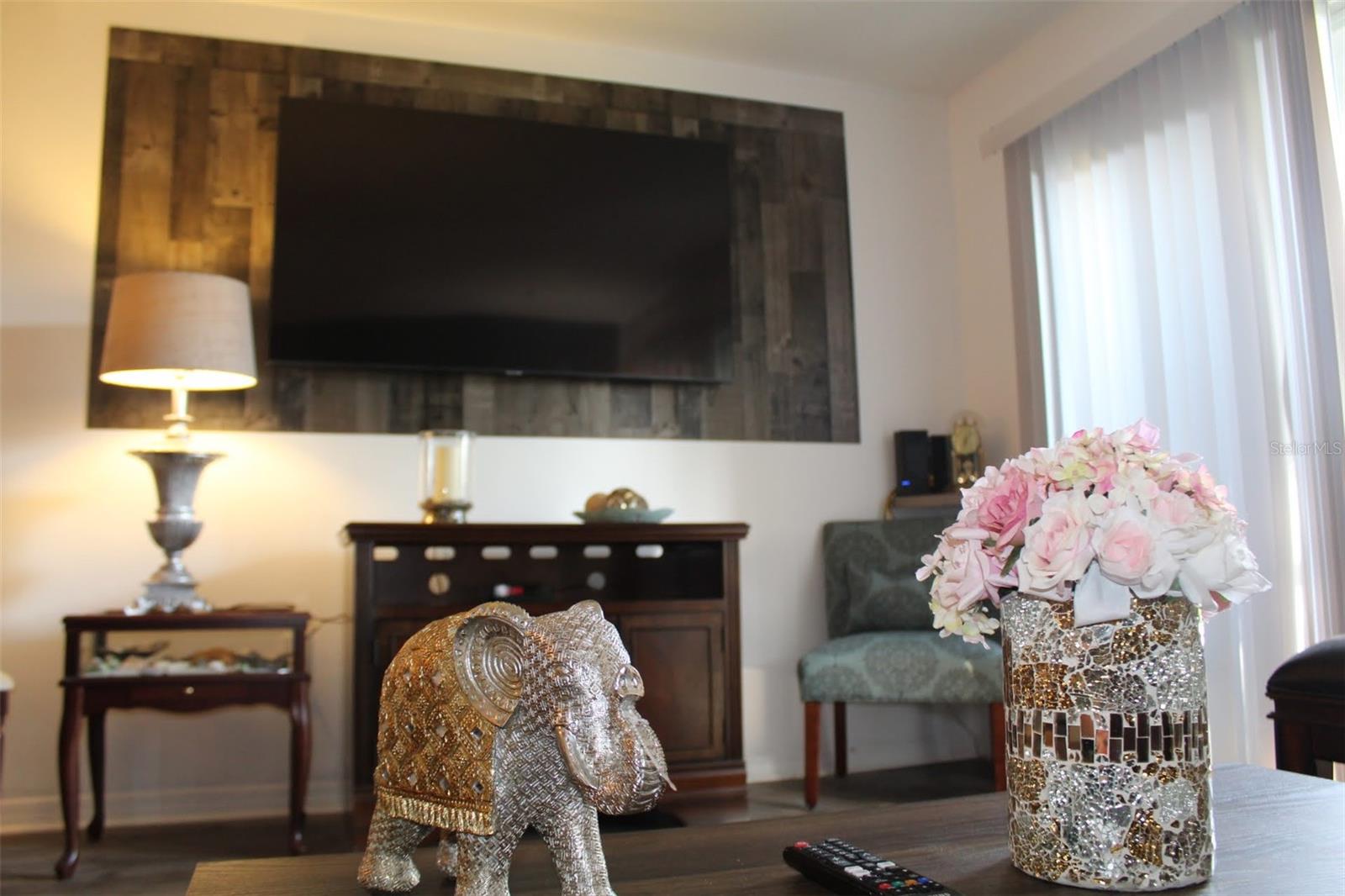 Image 4 of 23 For 1222 Villa Lane 136