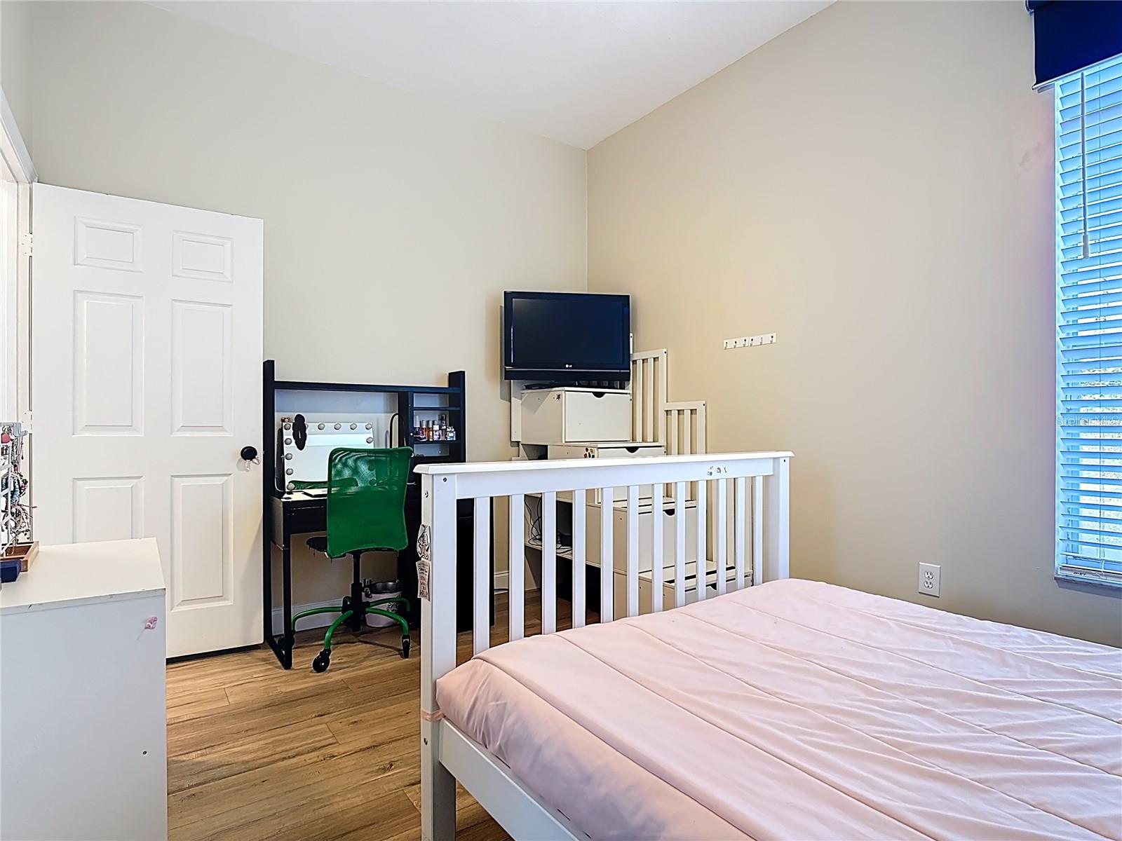 Image 21 of 35 For 900 Croton Road 102