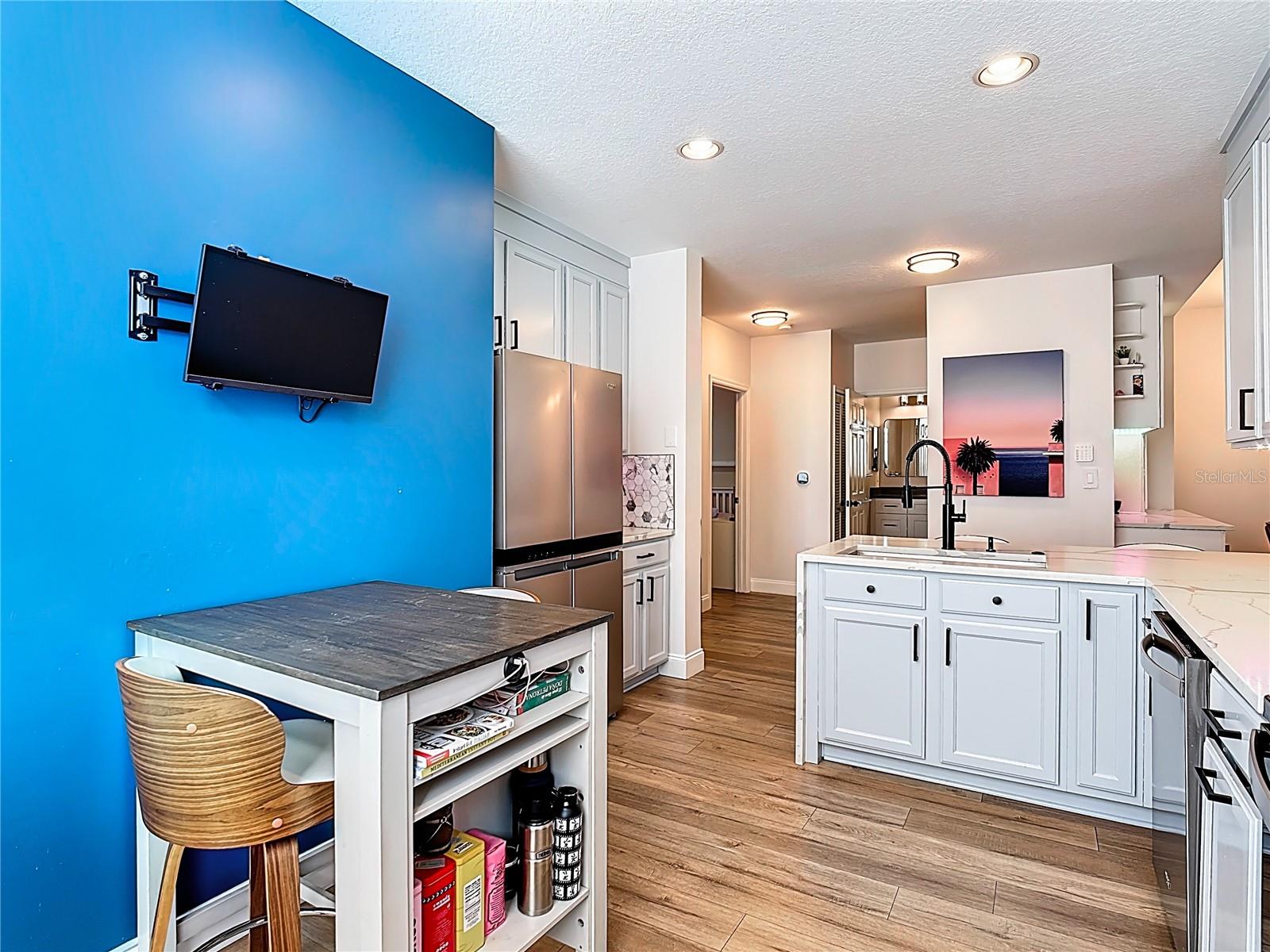 Image 6 of 35 For 900 Croton Road 102