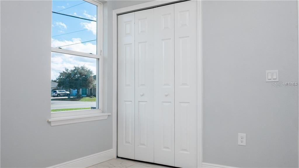 Image 10 of 12 For 401 Albatross Court A