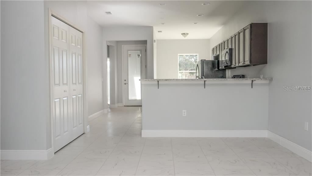 Image 2 of 12 For 401 Albatross Court A