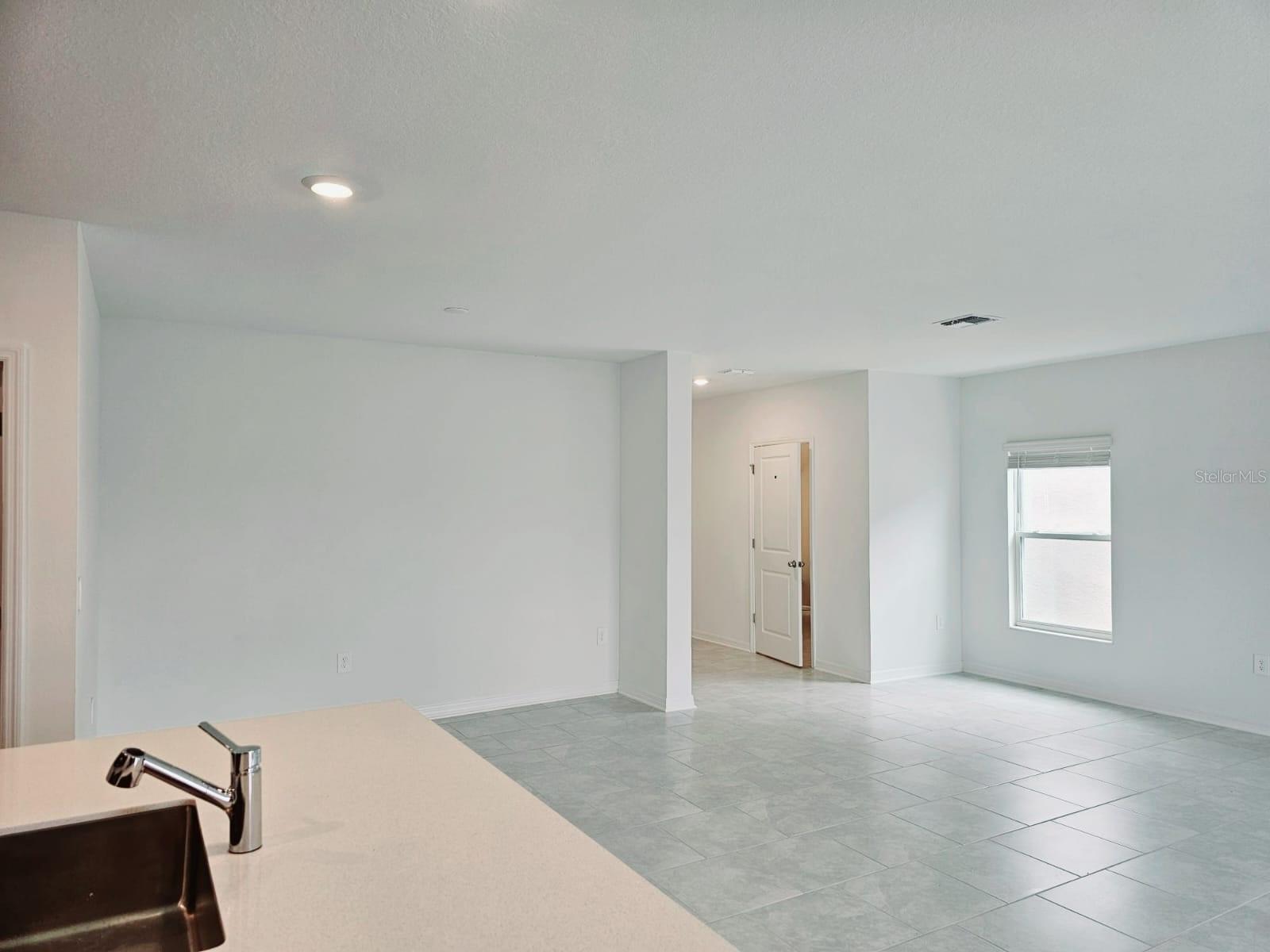 Image 3 of 24 For 1454 Austin Street