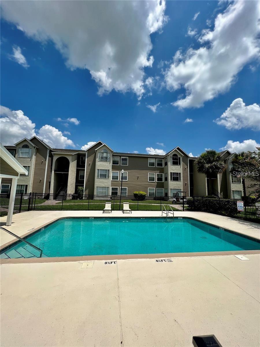 Image 15 of 17 For 4768 Walden Cir  27